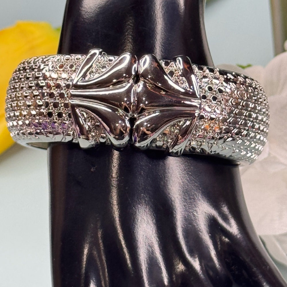 And Lovely’s Elegant Silver Hinged Bangle Bracelet